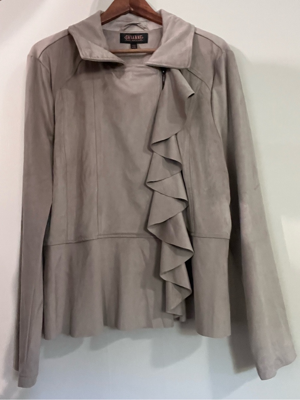 Shyanne Women's Beige Ruffle-Front Faux Suede Jacket XXL NWOT